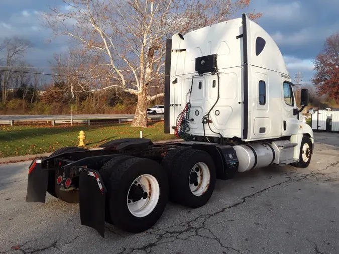 2020 FREIGHTLINER/MERCEDES CASCADIA 125