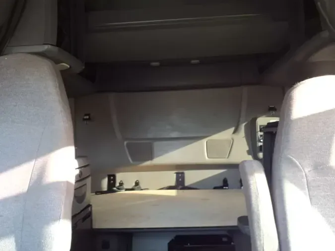 2020 NAVISTAR INTERNATIONAL LT625 SLPR CAB