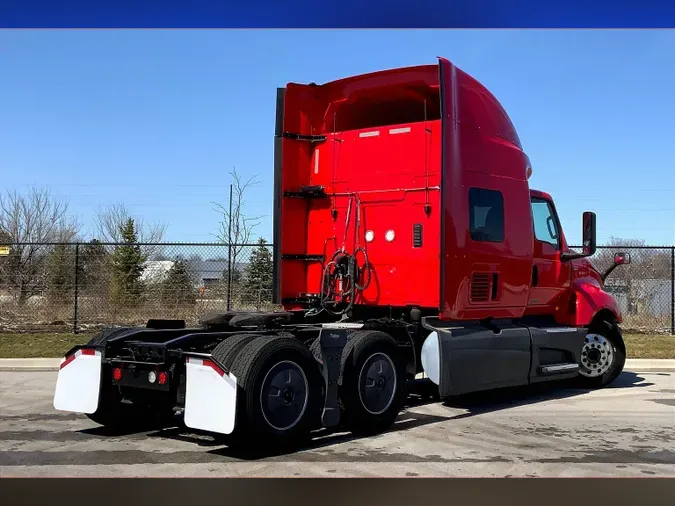2021 INT LT625 6x4