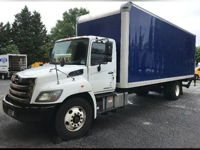 2018 HINO TRUCK 268