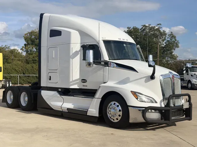 2024 Kenworth T680