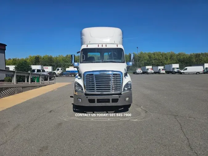 2018 FREIGHTLINER CASCADIA 113
