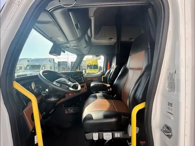 2022 Freightliner PT126SLP