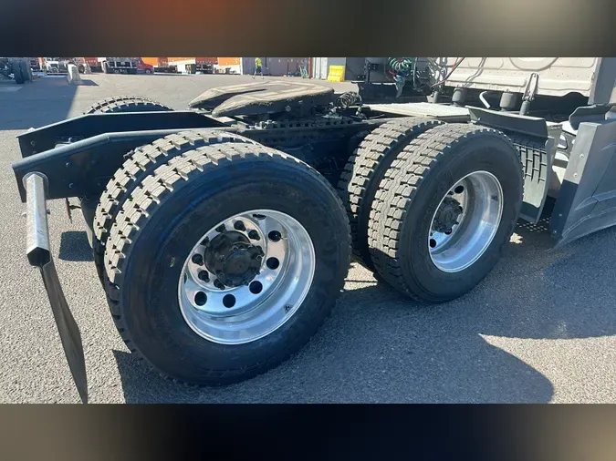 2024 Freightliner Cascadia 126366ceafefef3eda6844588855f45c304