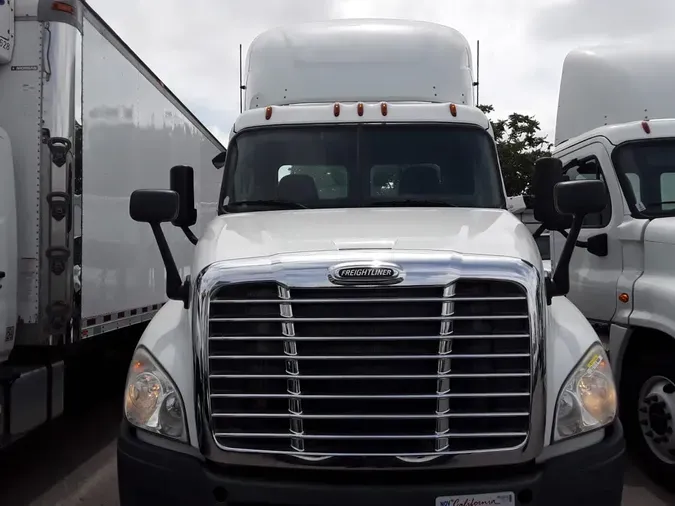 2018 FREIGHTLINER CASCADIA 125