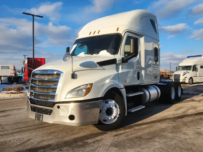 2019 FREIGHTLINER Cascadia 126366d734ad6c2cca3183b698b42d8af75