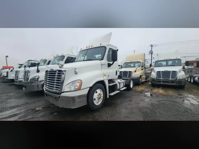 2018 FREIGHTLINER/MERCEDES CASCADIA 125