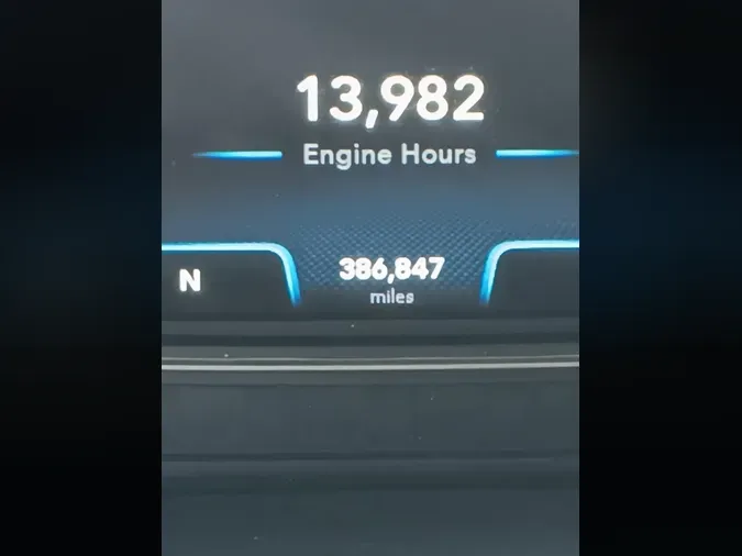 2019 NAVISTAR INTERNATIONAL LT625 SLPR CAB