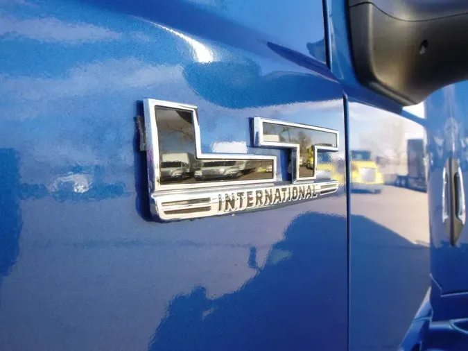 2022 International LT625