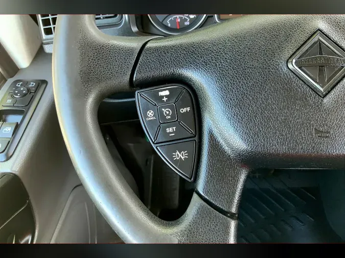 2019 INT LT625 6x4