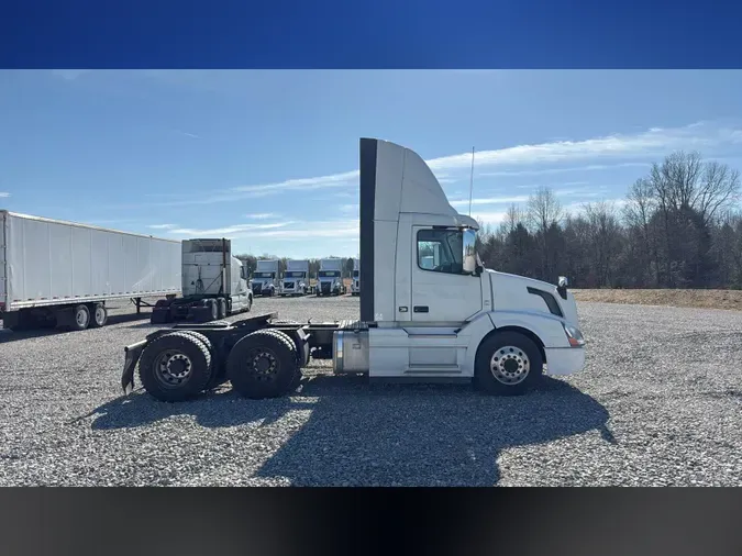 2018 Volvo VNL300