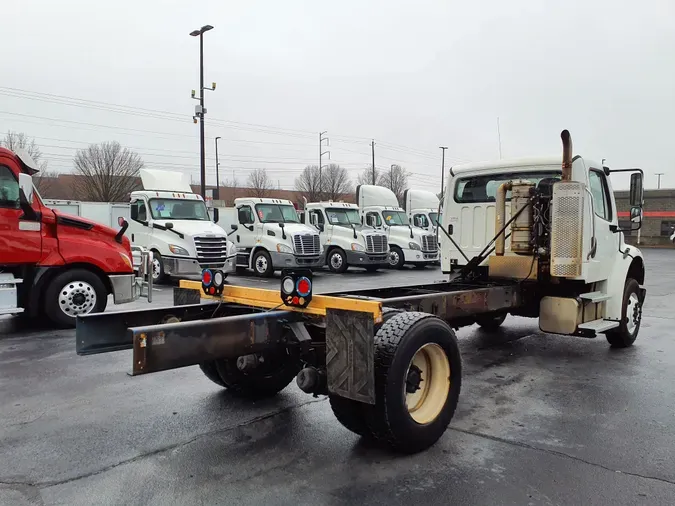 2015 FREIGHTLINER/MERCEDES M2 106