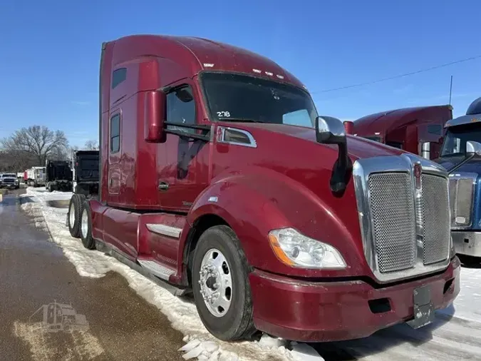 2022 KENWORTH T680