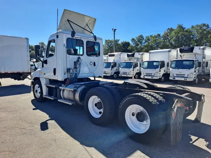 2020 FREIGHTLINER/MERCEDES CASCADIA 125367cd6529bd6dd89bc9544962a58cd25