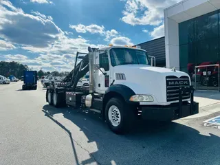 2012 Mack GRANITE 64FT