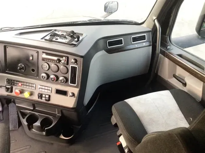 2018 FREIGHTLINER CASCADEVO1