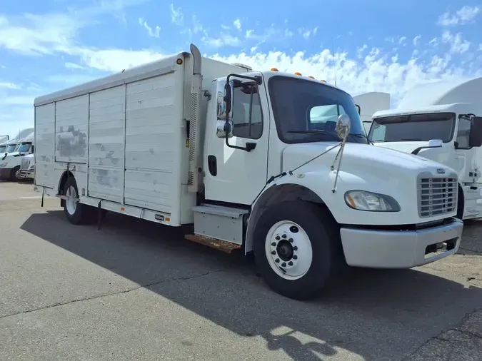2017 FREIGHTLINER M2 106