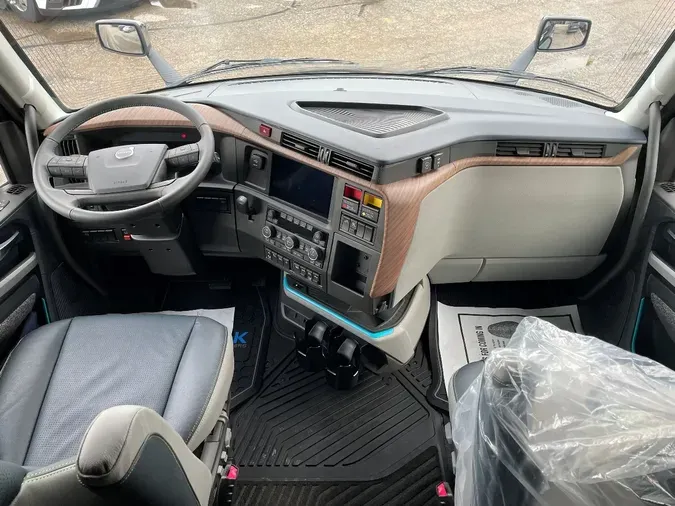 2026 VOLVO VNL64T86036815712361f4cefa801dfded7e30e6b