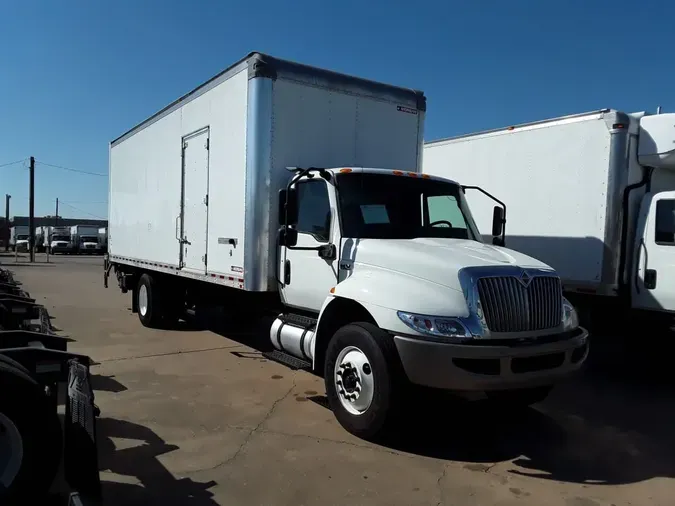 2020 NAVISTAR INTERNATIONAL MV607 (4X2)