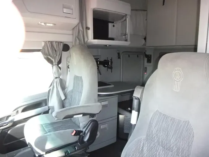 2021 Kenworth T680