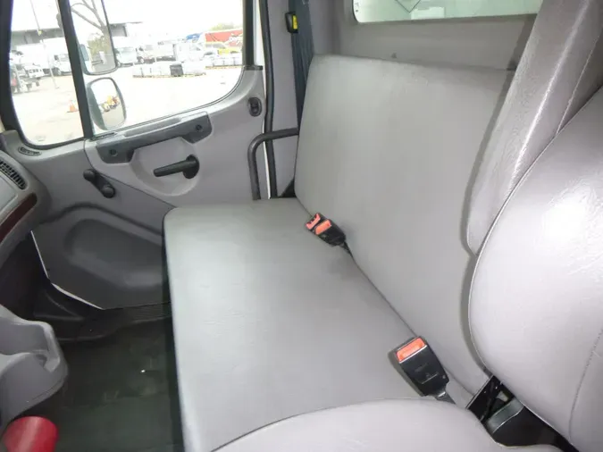 2020 Freightliner Business Class M2 106