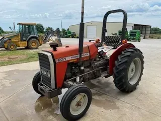 1997 Massey Ferguson 231