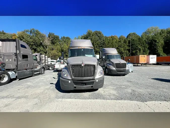 2022 International LT368d7ca016a6e1030740de3c804507fd