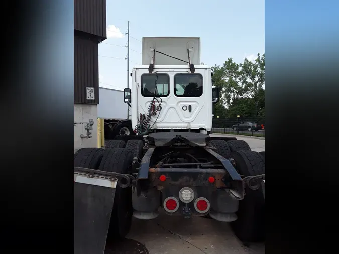 2018 FREIGHTLINER/MERCEDES CASCADIA 125