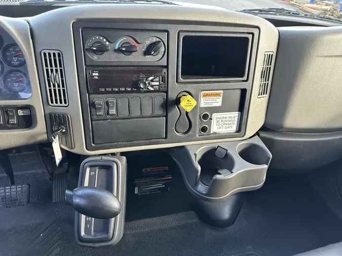 2017 International 4300-4X2