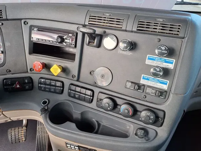 2018 FREIGHTLINER/MERCEDES CASCADIA 1253690049c4f7effe94295287053e52ac7