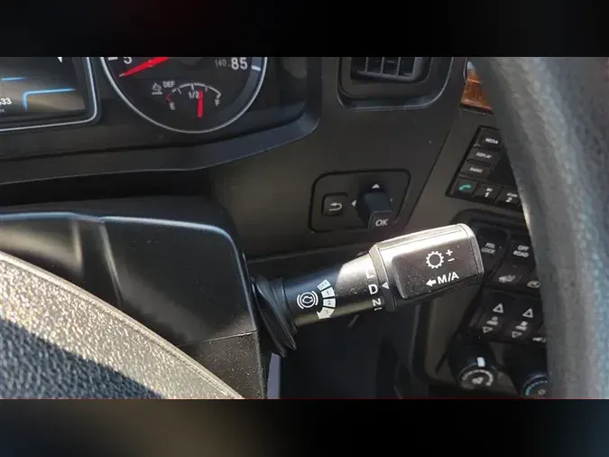 2022 INTERNATIONAL LT