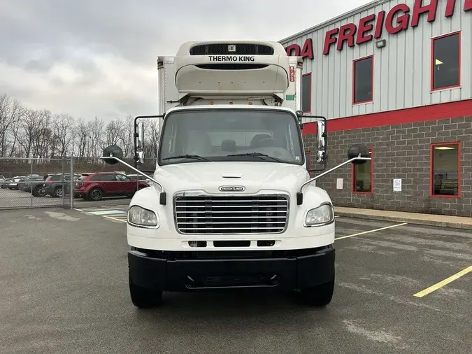 2018 Freightliner M2-106