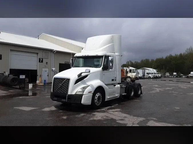 2019 Volvo VNL300