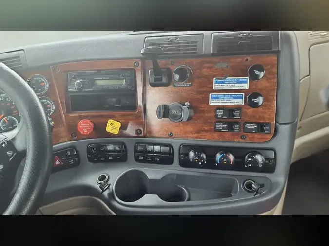 2017 FREIGHTLINER/MERCEDES CASCADIA 12536984a85b53a1e4d7eea01dff4a8281c