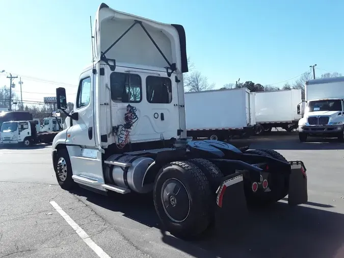 2019 FREIGHTLINER/MERCEDES CASCADIA 125