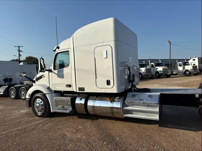 2023 Peterbilt 579
