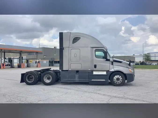 2020 Freightliner Cascadia
