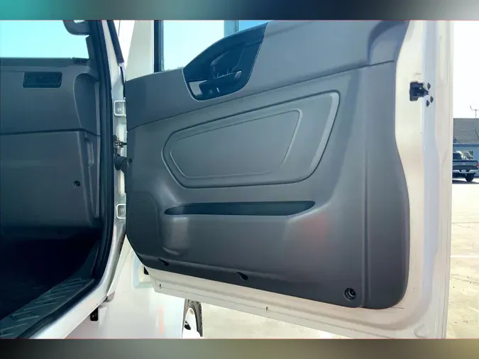 2020 INT MV607