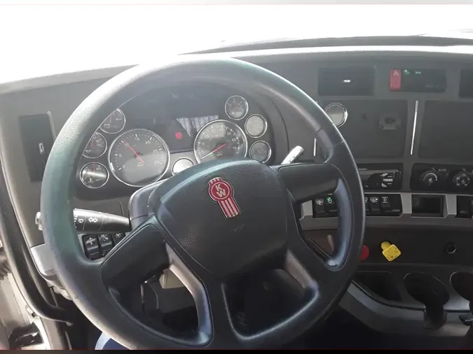 2016 KENWORTH TRUCKS T600A