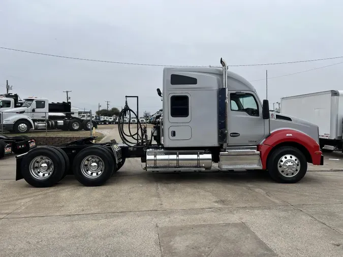 2019 Kenworth T880