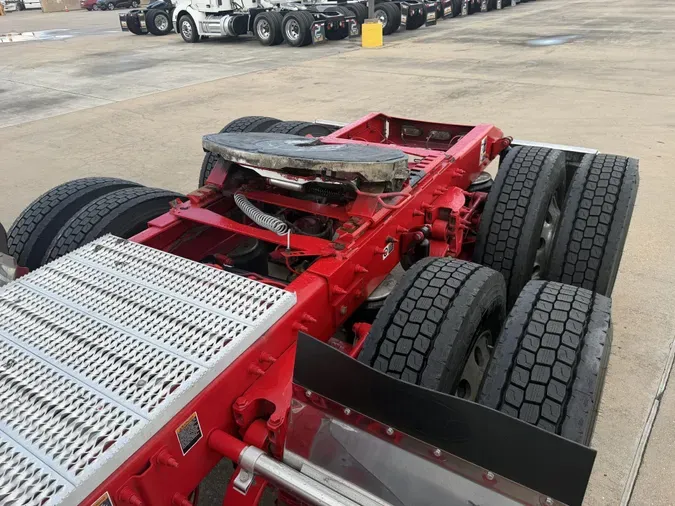 2023 Peterbilt 567