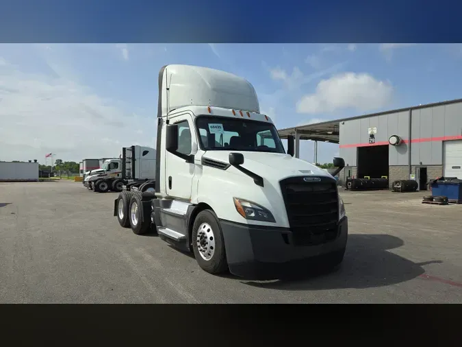 2019 Freightliner Cascadia 12636a16b5e377632e77b6ca327a4325d44