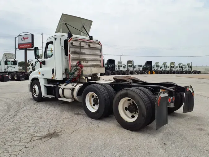 2016 FREIGHTLINER CASCADIA 125