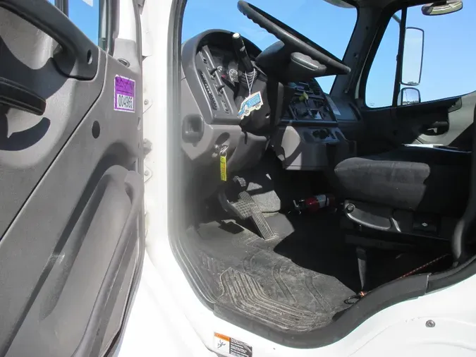 2018 FREIGHTLINER M2