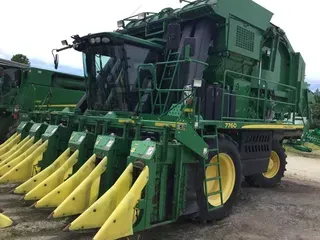2012 JOHN DEERE 7760