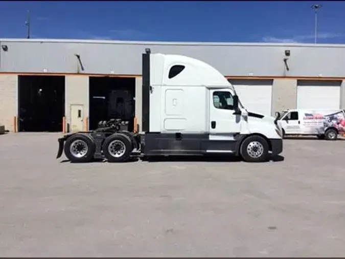 2020 Freightliner Cascadia