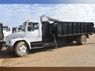 2004 FREIGHTLINER FL70