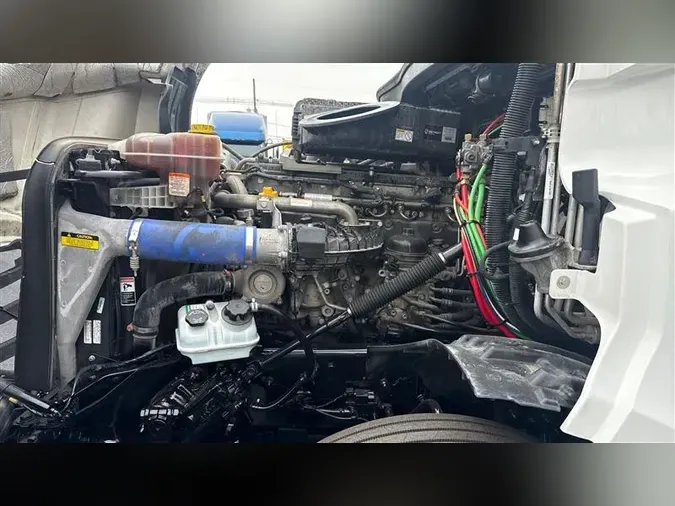 2021 FREIGHTLINER CA126