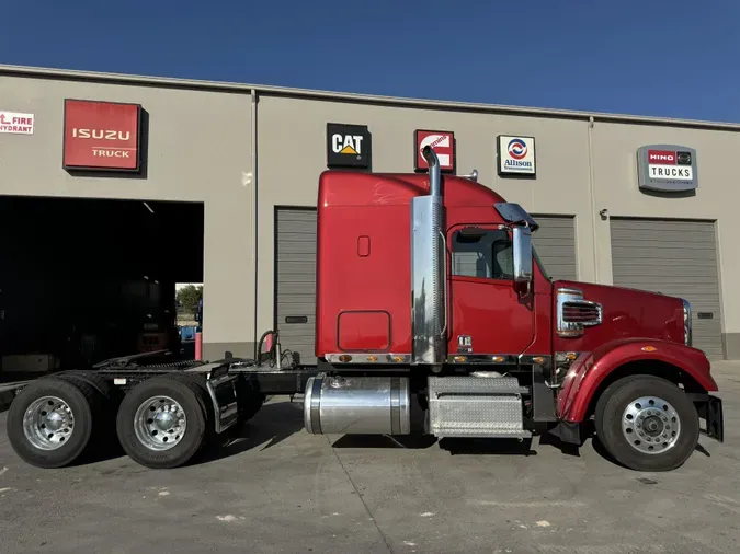 2022 Freightliner CORONADO