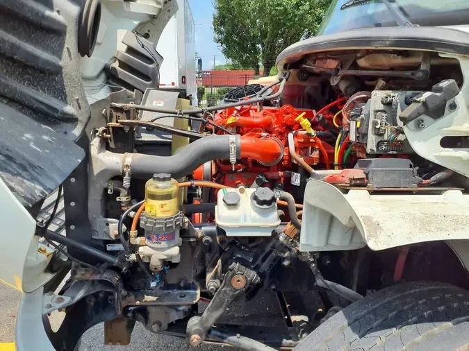 2019 FREIGHTLINER M2 106